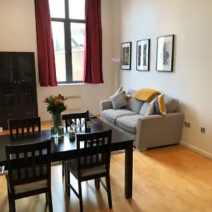 Stylish Centre Apartment